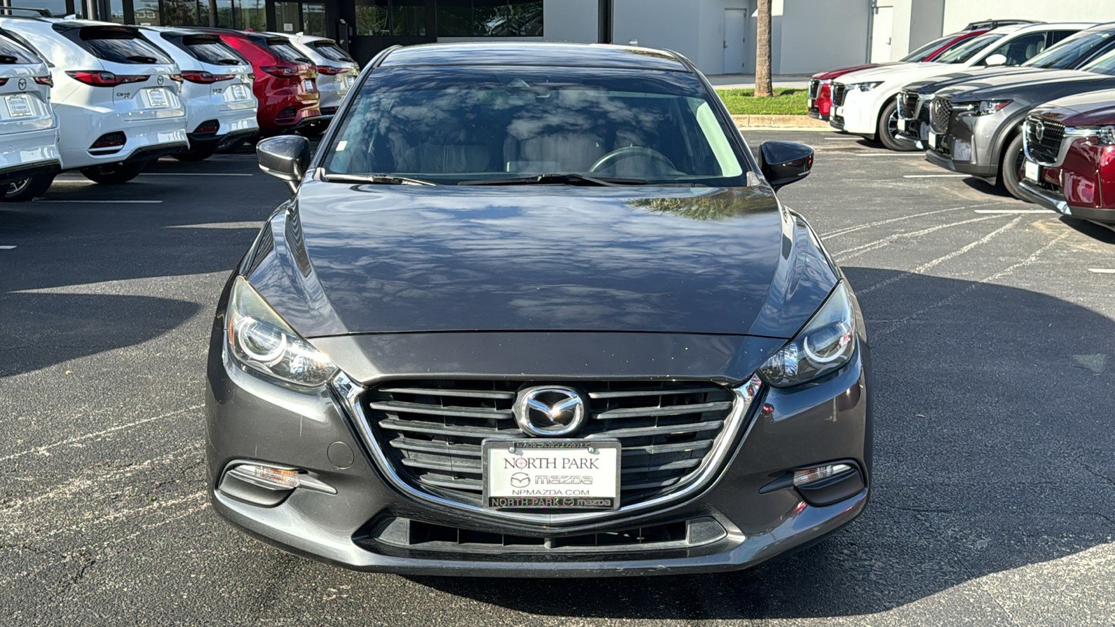 Used 2018 MAZDA MAZDA3 Sport w/ Preferred Equipment Package FWD image 3