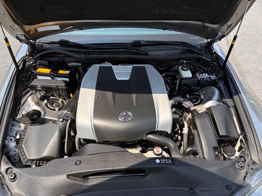 Used 2019 Lexus IS 300 F Sport w/ F Sport Package AWD/4WD image 9