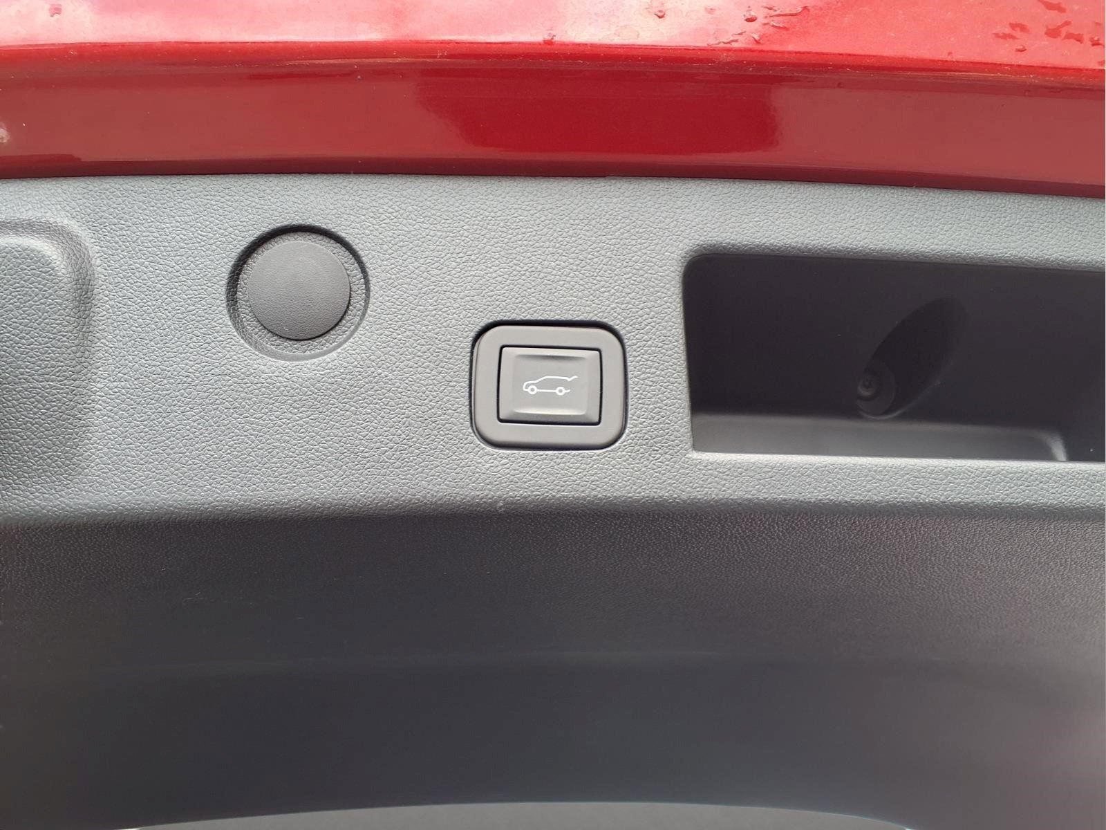 Used 2025 Chevrolet Equinox LT w/ Convenience Package II FWD image 6