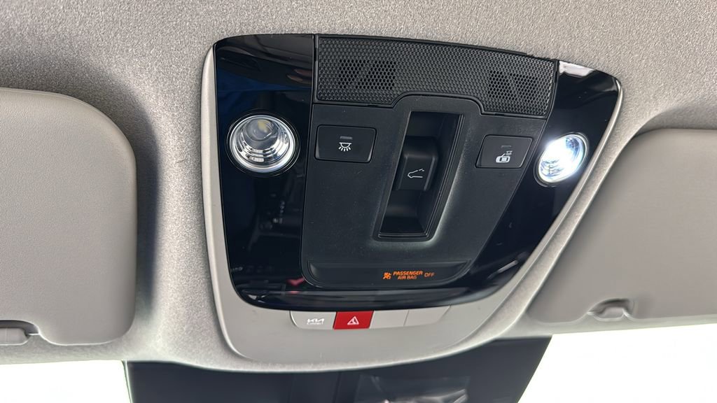 New 2025 Kia Niro EX Touring image 29