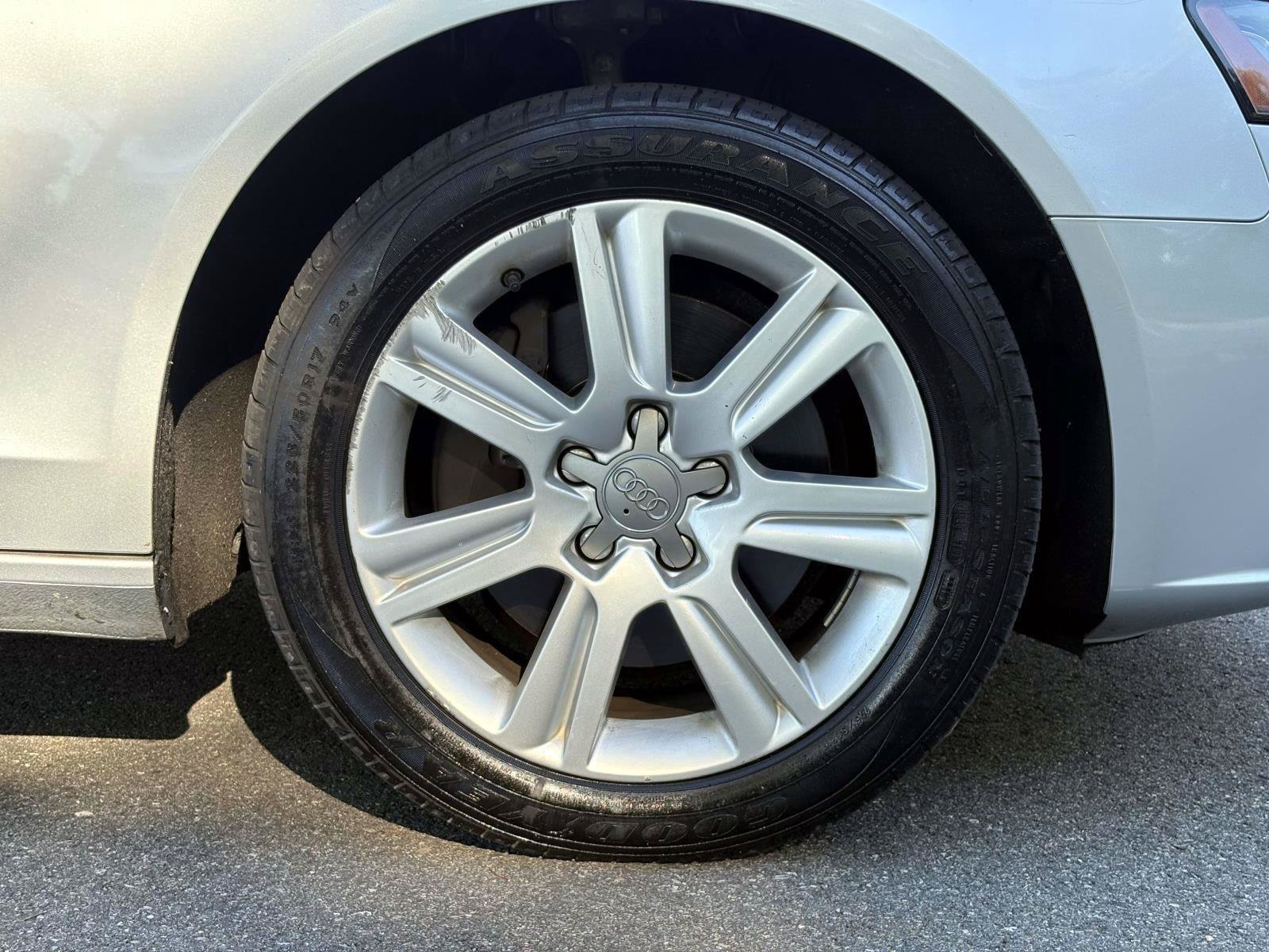 Used 2009 Audi A4 2.0T Prestige AWD/4WD image 31