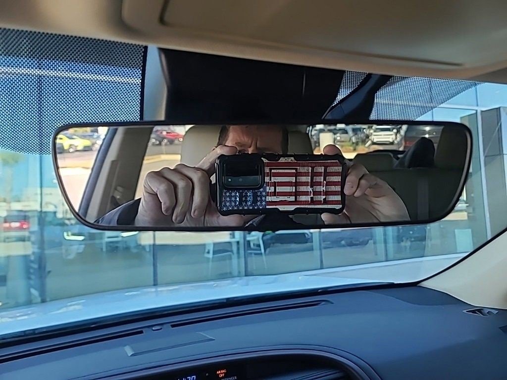 Used 2019 Toyota Highlander Limited Platinum image 18