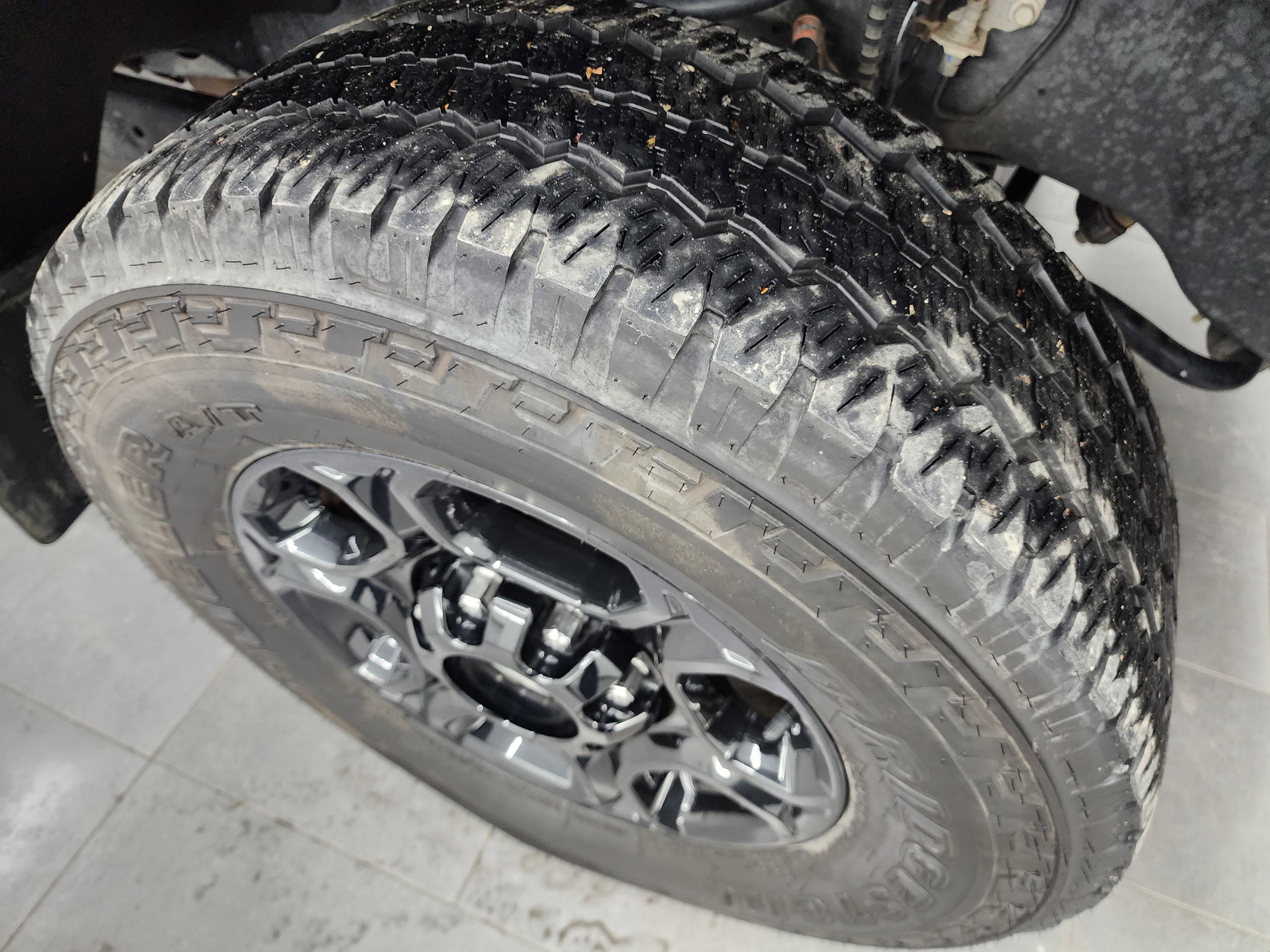 Used 2023 Ford F250 XLT w/ XLT Premium Package image 3