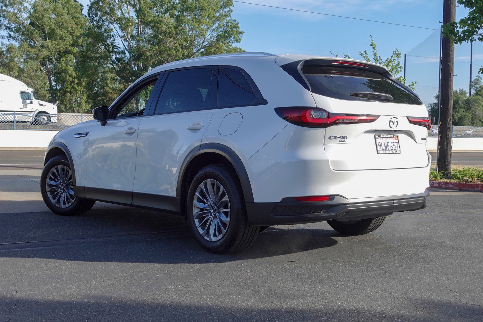 Certified 2024 MAZDA CX-90 Plug-In Hybrid w/ Preferred image 7