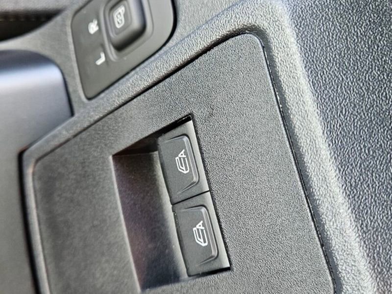 New 2025 Ford Bronco 2-Door image 21