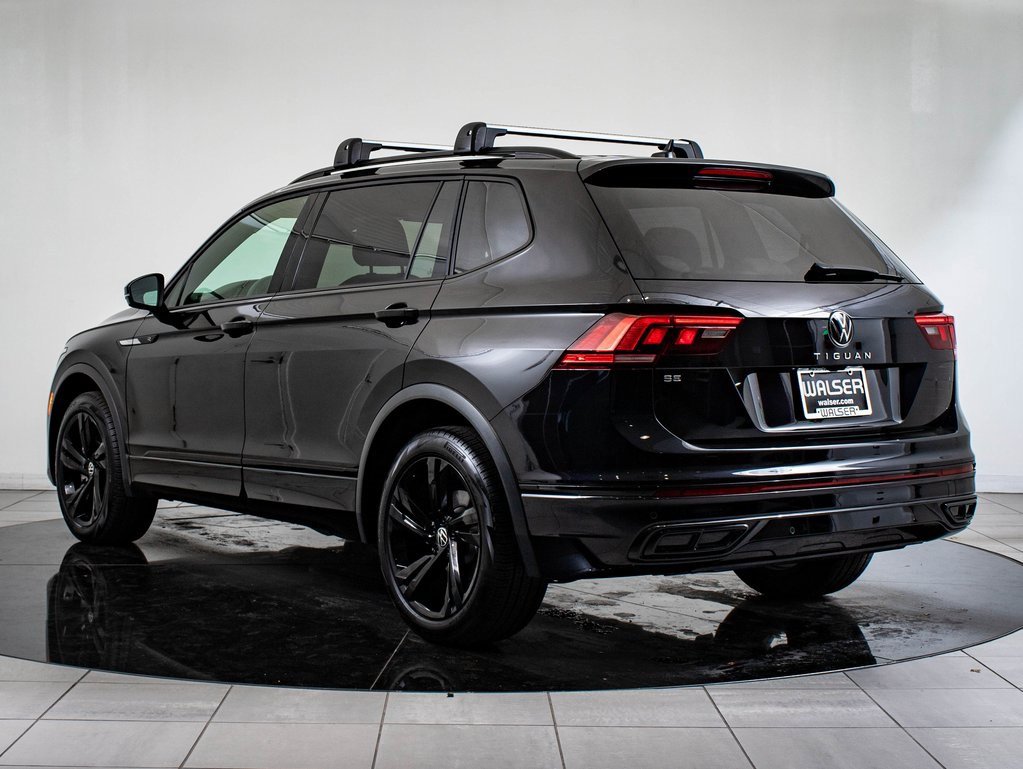 Used 2024 Volkswagen Tiguan SE R-Line image 11