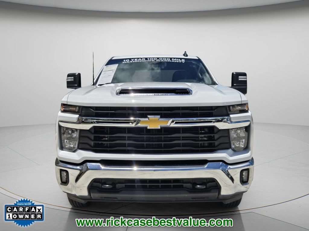 Used 2025 Chevrolet Silverado 2500 LT w/ Convenience Package AWD/4WD image 5