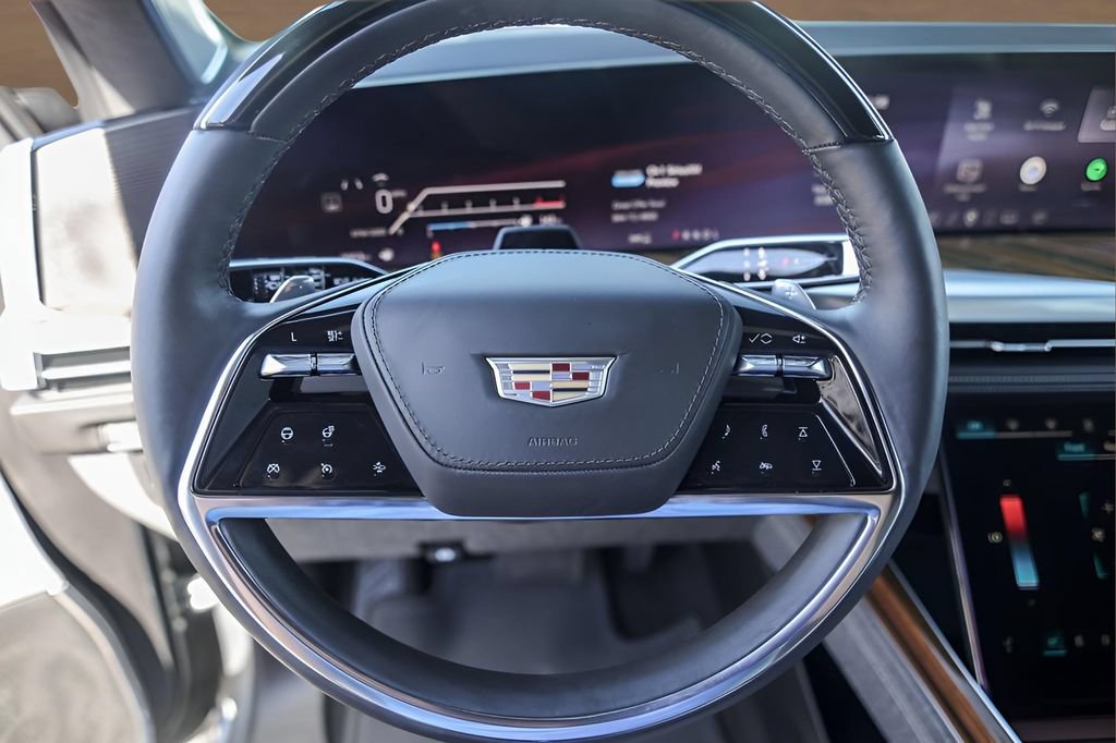 Used 2025 Cadillac Escalade Sport Platinum w/ LPO, Floor Liner Package AWD/4WD image 12
