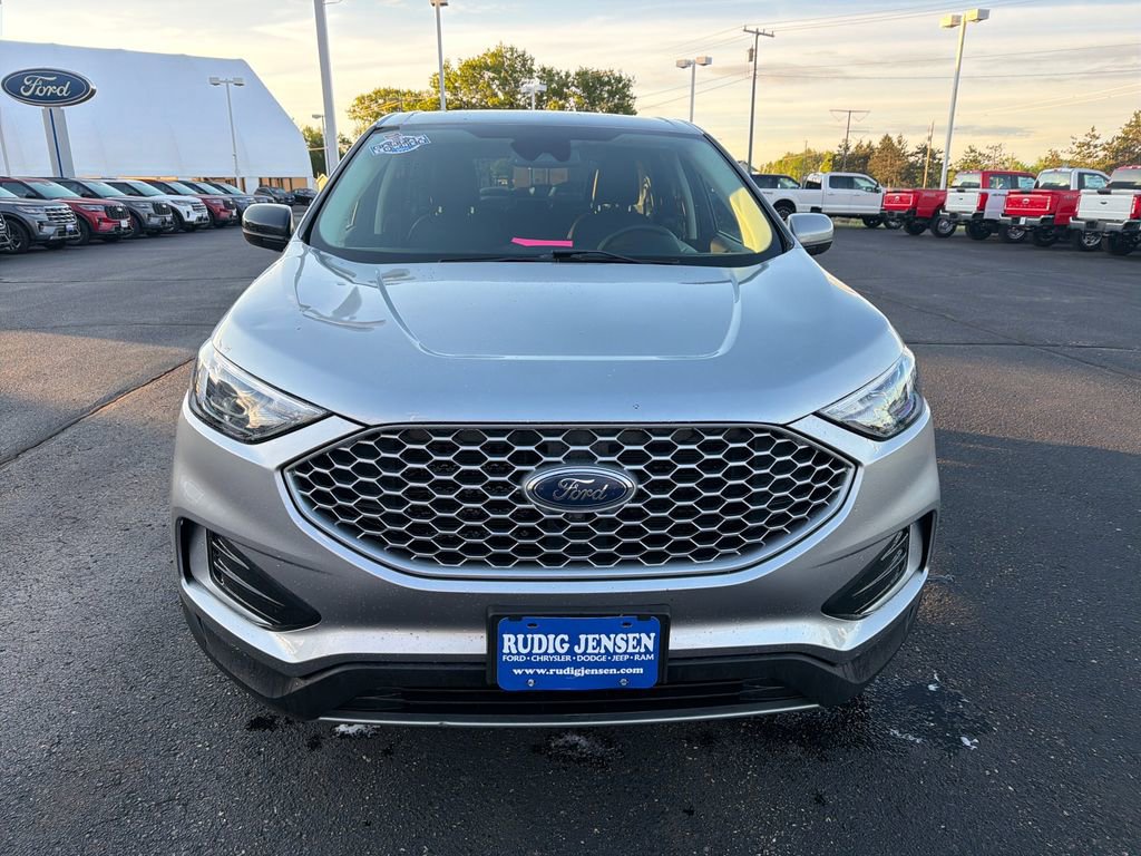 Used 2024 Ford Edge SEL AWD/4WD image 8