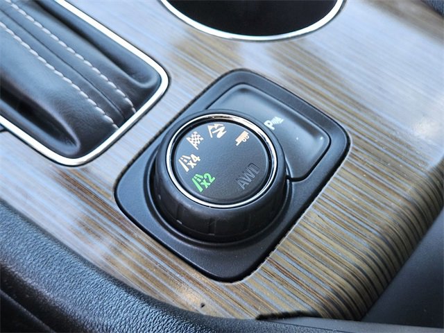 Used 2017 GMC Acadia SLE w/ Driver Alert Package I image 28