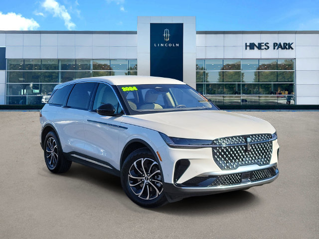 Used 2024 Lincoln Nautilus Premier AWD/4WD image 1