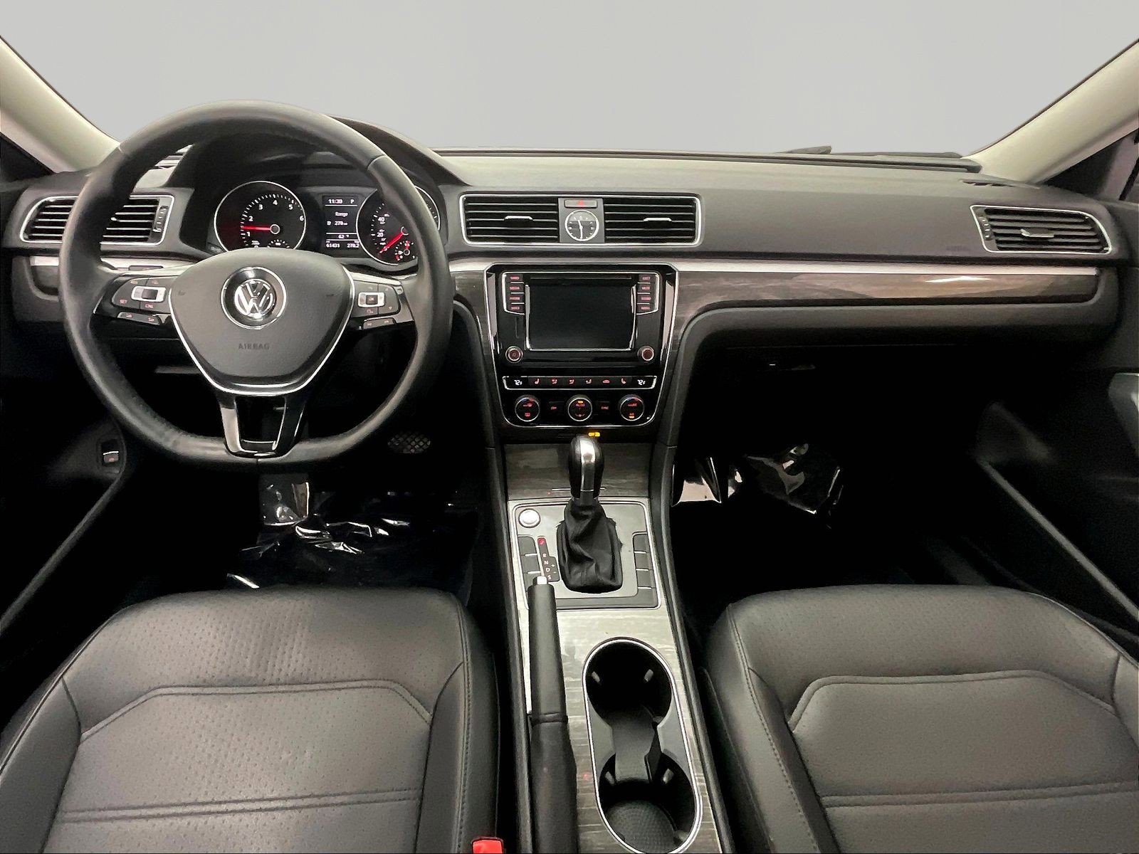 Used 2017 Volkswagen Passat 1.8T SE w/ SE Lighting Package FWD image 7