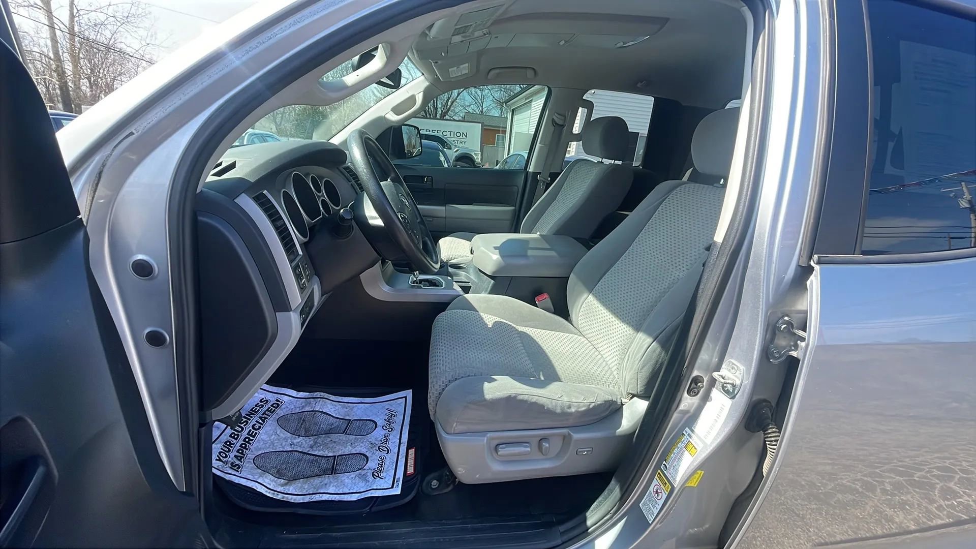 Used 2012 Toyota Tundra 4x4 Double Cab w/ TRD Off-Road Pkg image 10