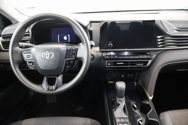 Used 2025 Toyota Camry LE FWD image 13