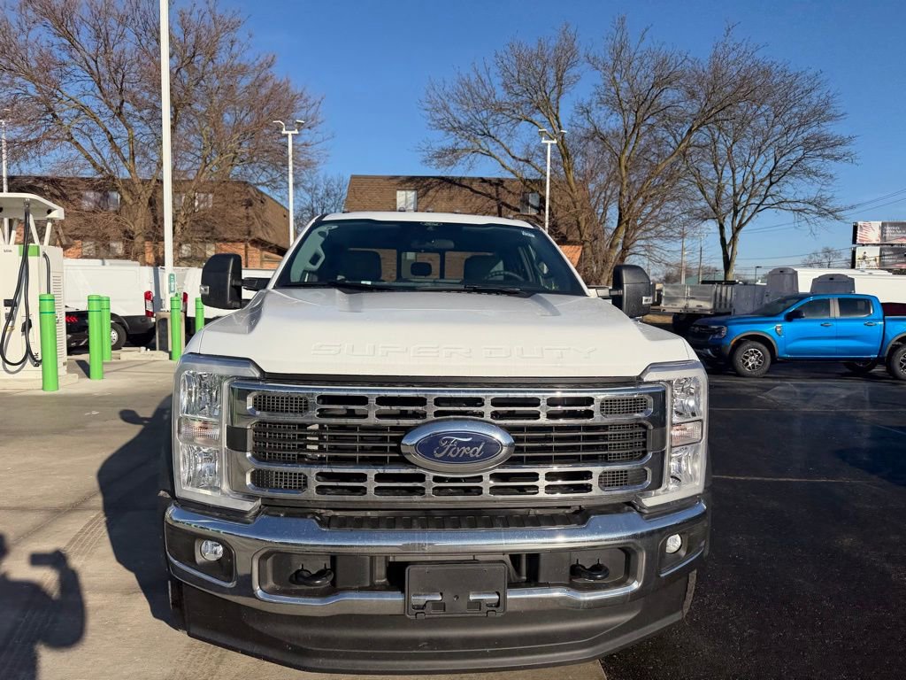 New 2026 Ford F550 4x4 Supercab Super Duty image 2