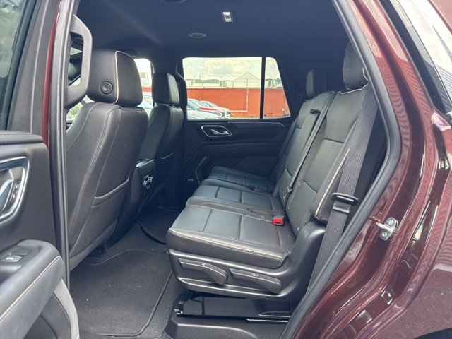 Used 2023 GMC Yukon SLT image 31