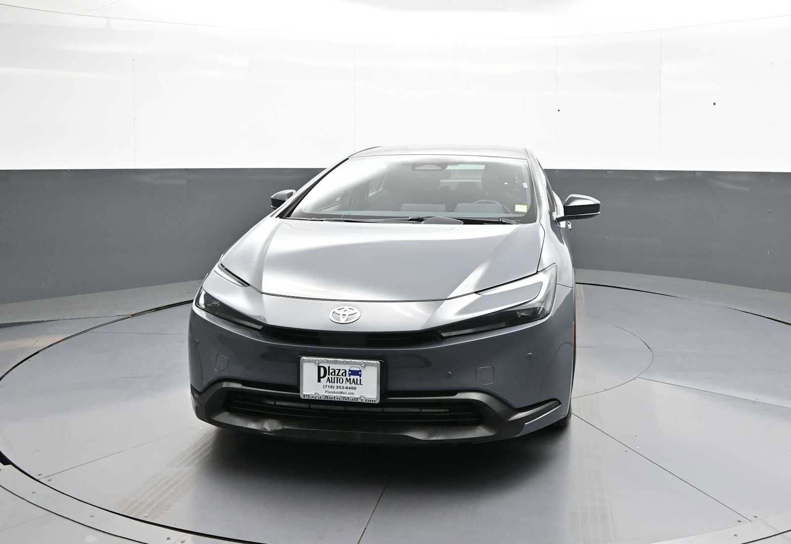 Certified 2025 Toyota Prius LE FWD image 2