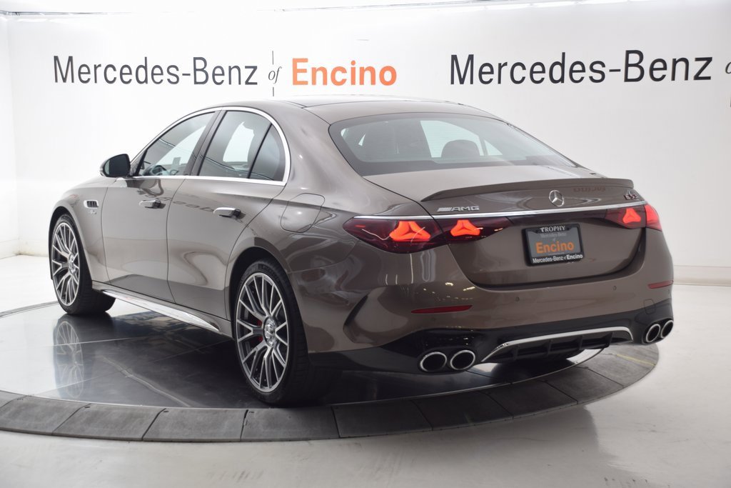 Used 2025 Mercedes-Benz E 53 AMG e 4MATIC Sedan image 4