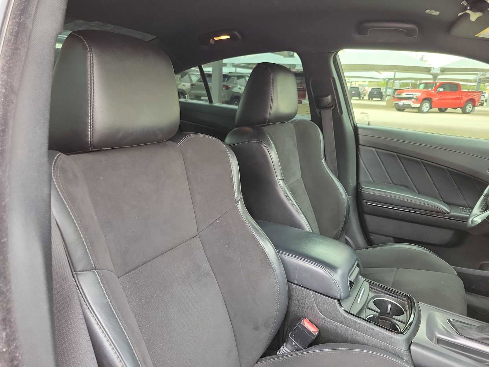 Used 2023 Dodge Charger R/T w/ Plus Group image 18