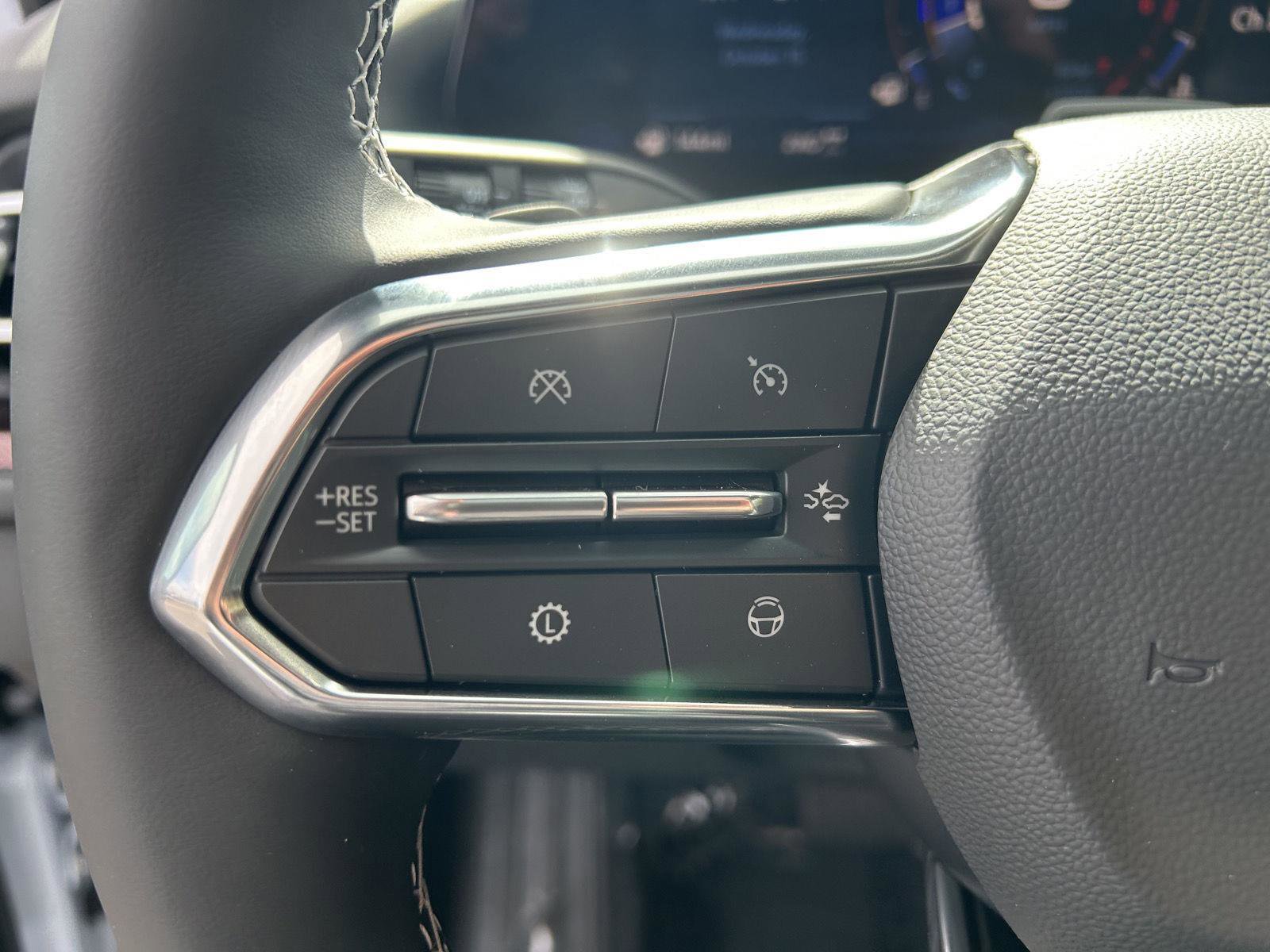 New 2026 Chevrolet Traverse Z71 w/ Enhanced Driving Package image 26