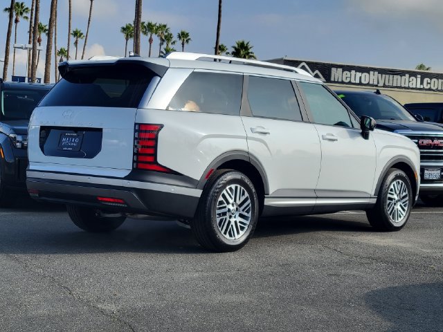 New 2026 Hyundai Palisade SEL FWD image 2