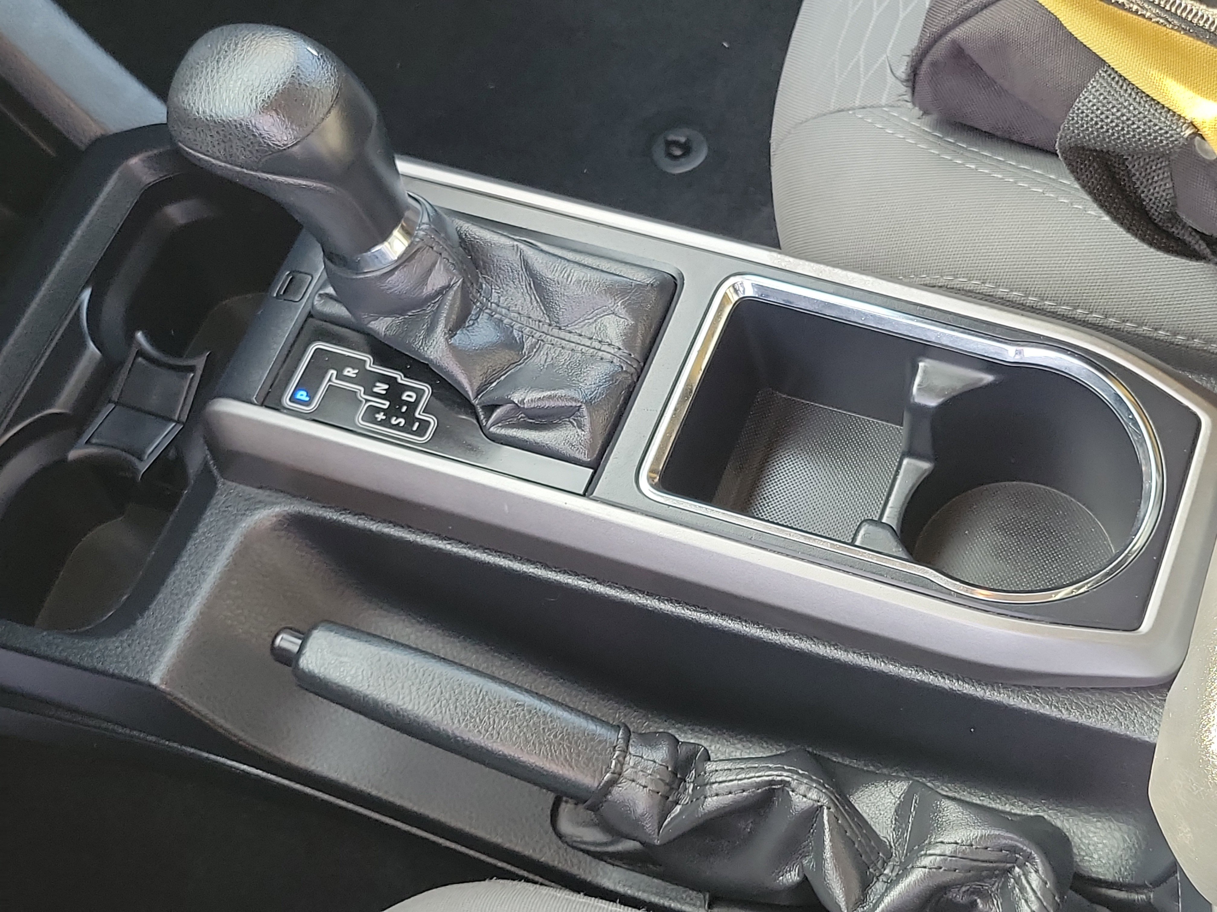 Used 2018 Toyota Tacoma SR5 RWD image 11