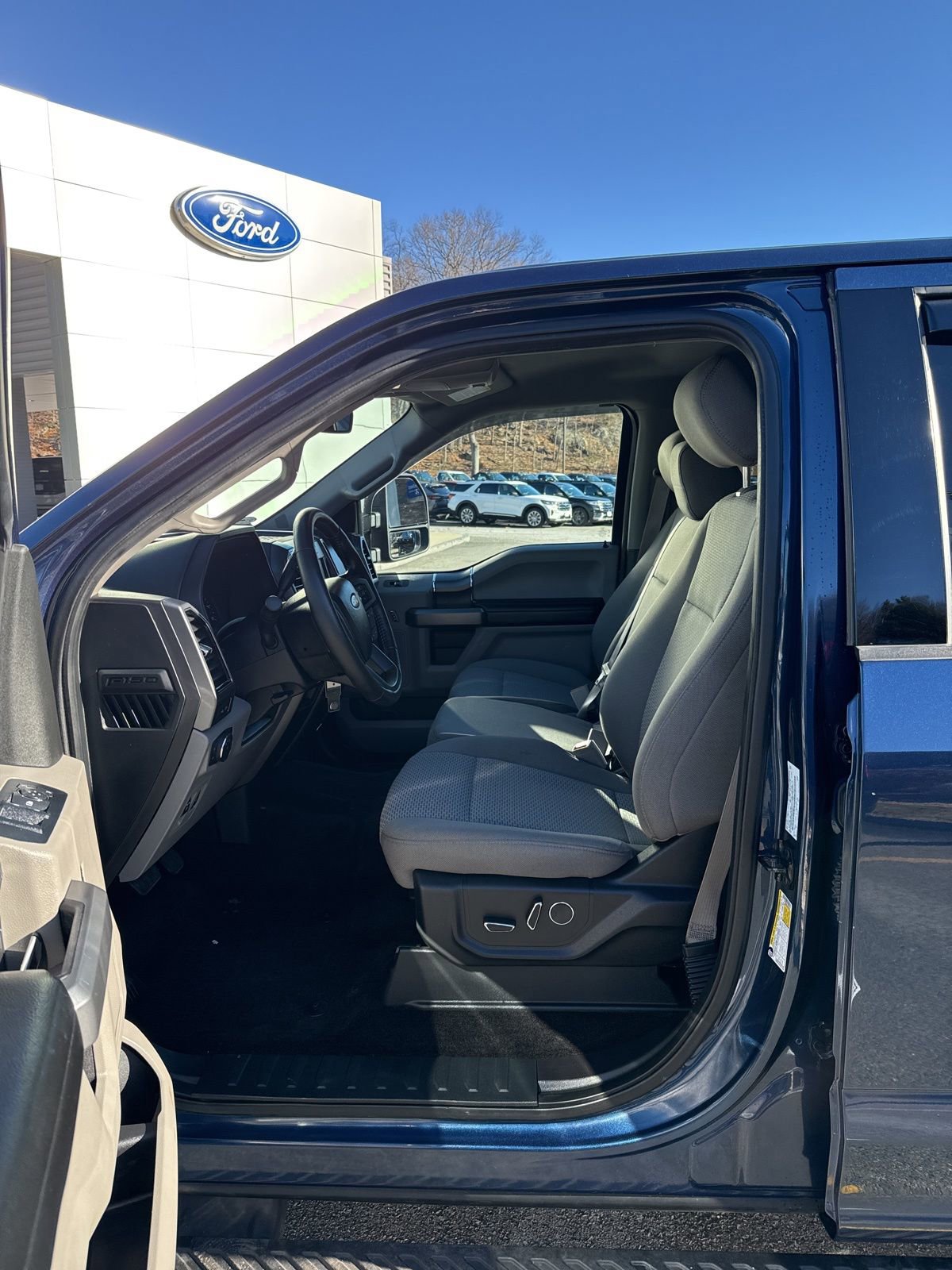 Used 2018 Ford F150 XLT w/ Equipment Group 302A Luxury image 7