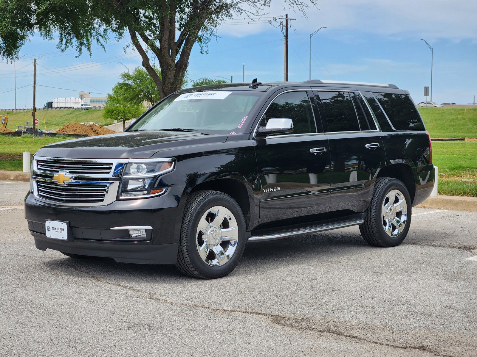 Used 2018 Chevrolet Tahoe Premier AWD/4WD image 2