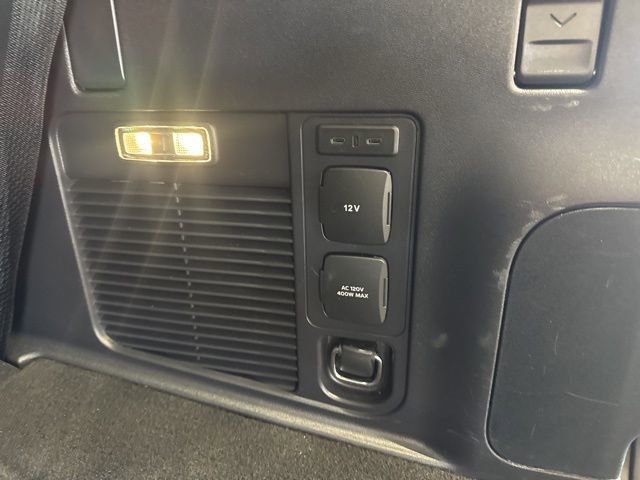 Used 2025 Ford Expedition Active AWD/4WD image 16