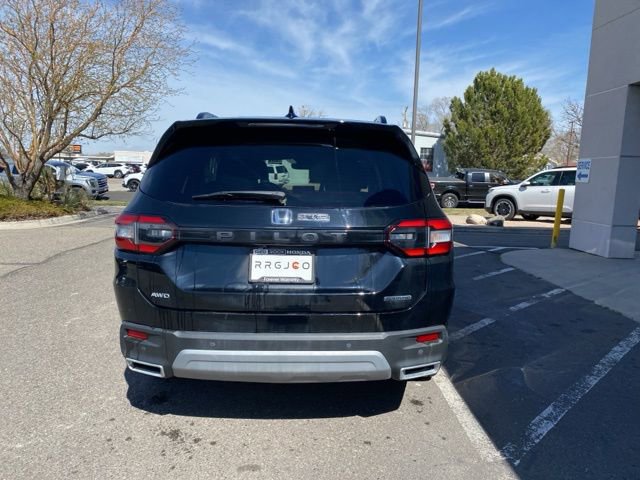 Used 2024 Honda Pilot Touring image 5