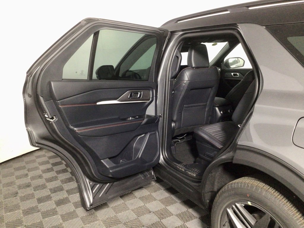 New 2025 Ford Explorer ST-Line image 29