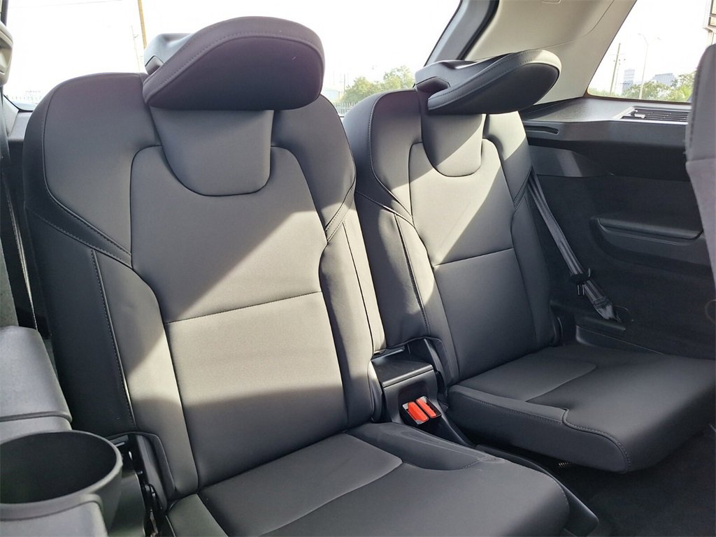 Used 2025 Volvo XC90 B6 Plus image 29