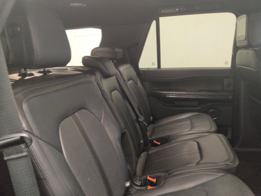Used 2018 Ford Expedition Limited w/ Equipment Group 301A RWD image 19