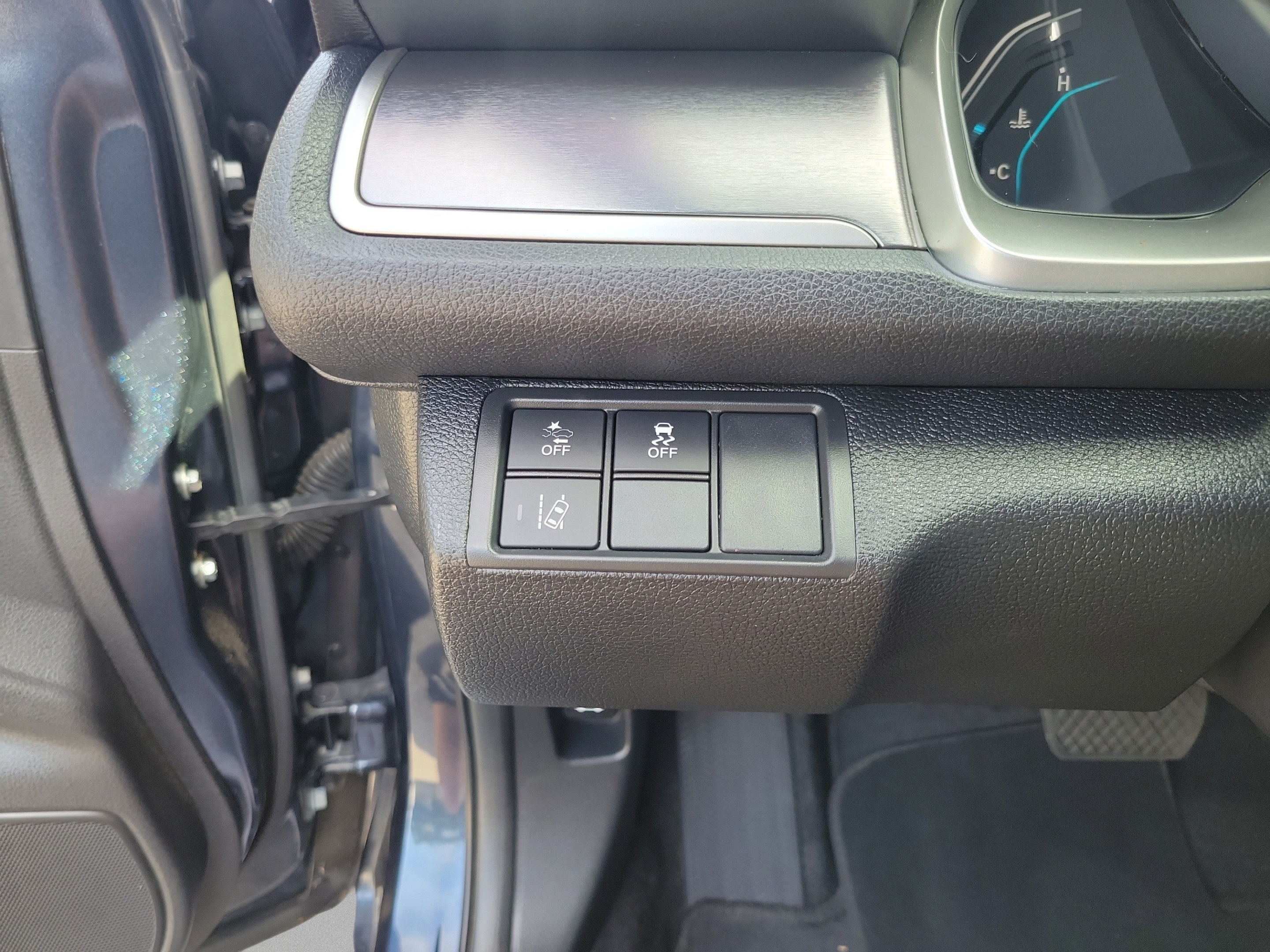 Used 2017 Honda Civic Touring image 7