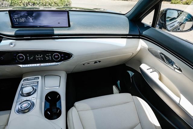 Used 2023 Genesis Electrified GV70 AWD/4WD image 18