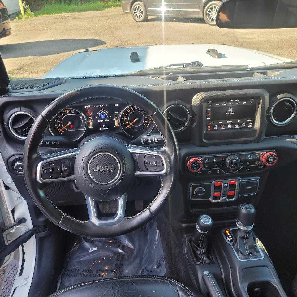 Used 2018 Jeep Wrangler Unlimited Sahara AWD/4WD image 15