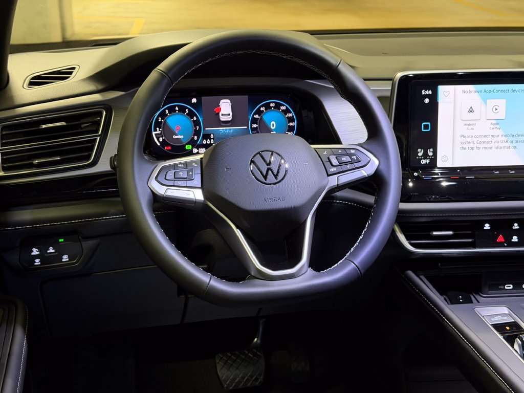 New 2026 Volkswagen Atlas Cross Sport SE AWD/4WD image 13