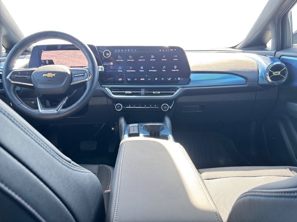 Certified 2024 Chevrolet Equinox EV LT w/ LPO, Blackout Package AWD/4WD image 15