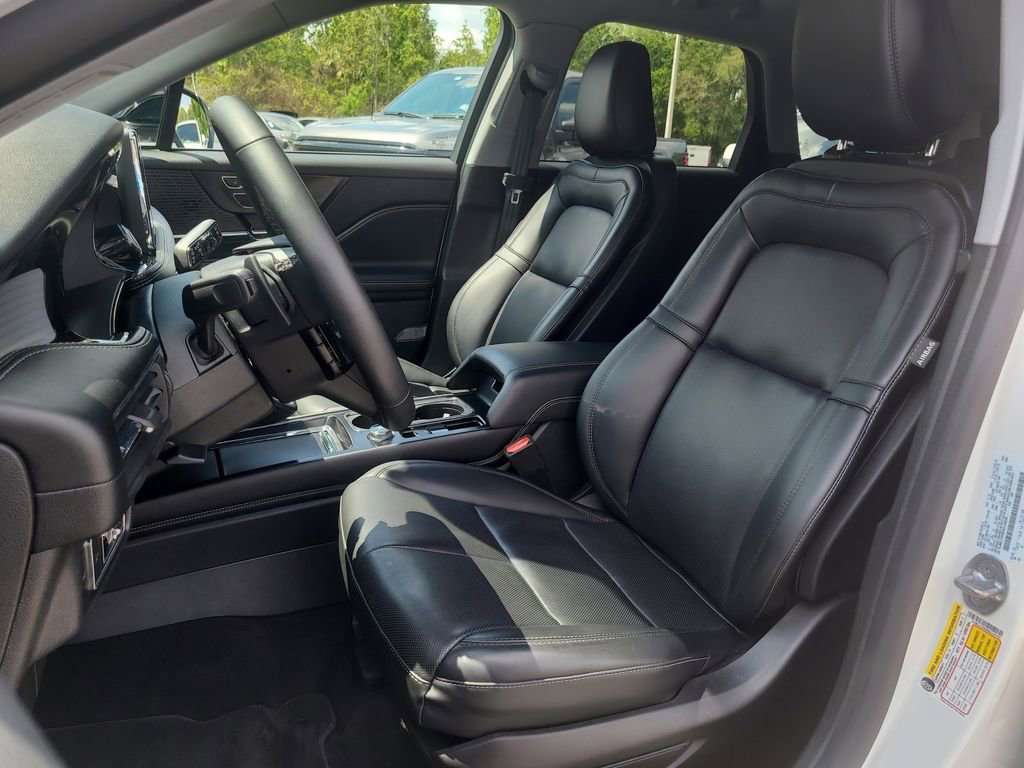 Used 2022 Lincoln Corsair AWD w/ Equipment Group 101A image 17