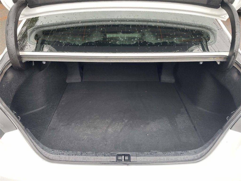 Used 2018 Toyota Camry SE image 8