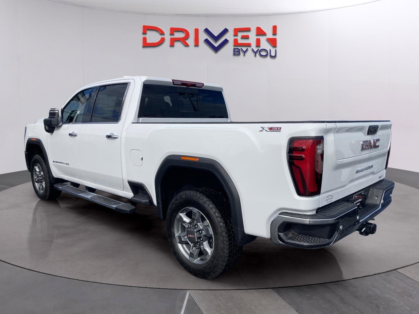 New 2026 GMC Sierra 2500 SLT w/ SLT Premium Package AWD/4WD image 3