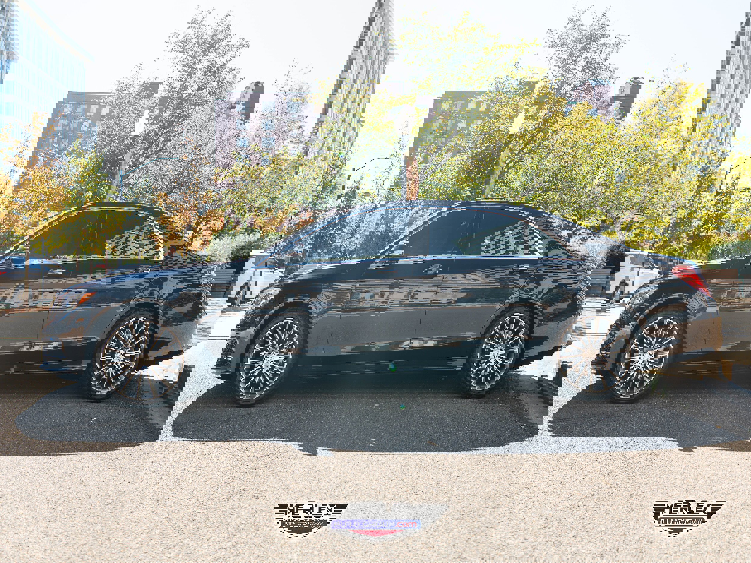 Used 2017 Mercedes-Benz S 550 Sedan image 4