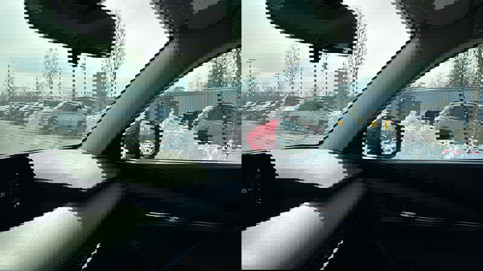 Certified 2025 MAZDA MAZDA3 s FWD image 23