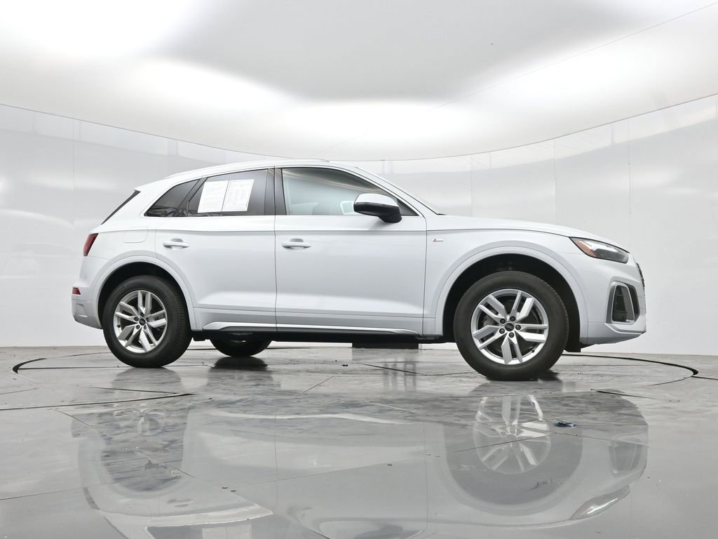 Used 2023 Audi Q5 2.0T Premium w/ Convenience Package AWD/4WD image 47