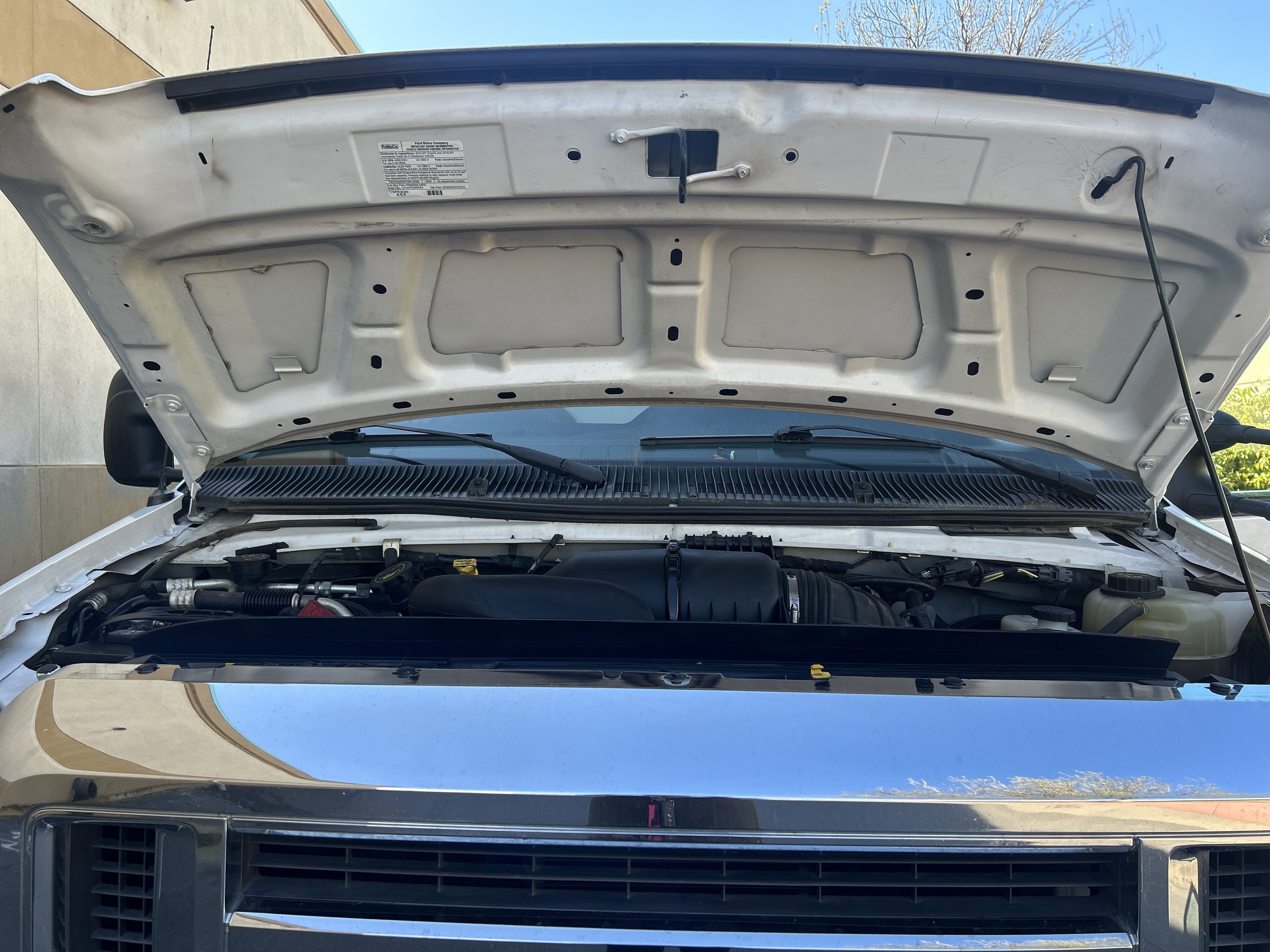 Used 2016 Ford E-350 and Econoline 350 Super Duty RWD image 7