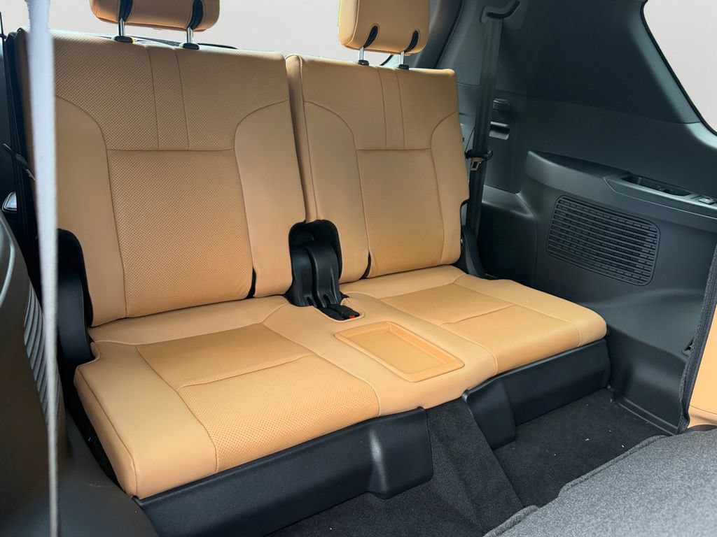 New 2026 Lexus LX 700h Luxury AWD/4WD image 9