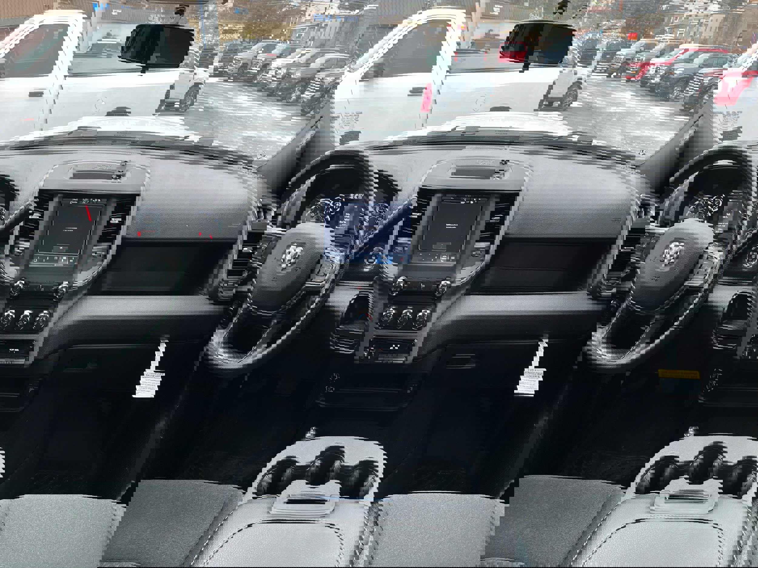 Used 2024 RAM 2500 Tradesman w/ Chrome Appearance Group image 15