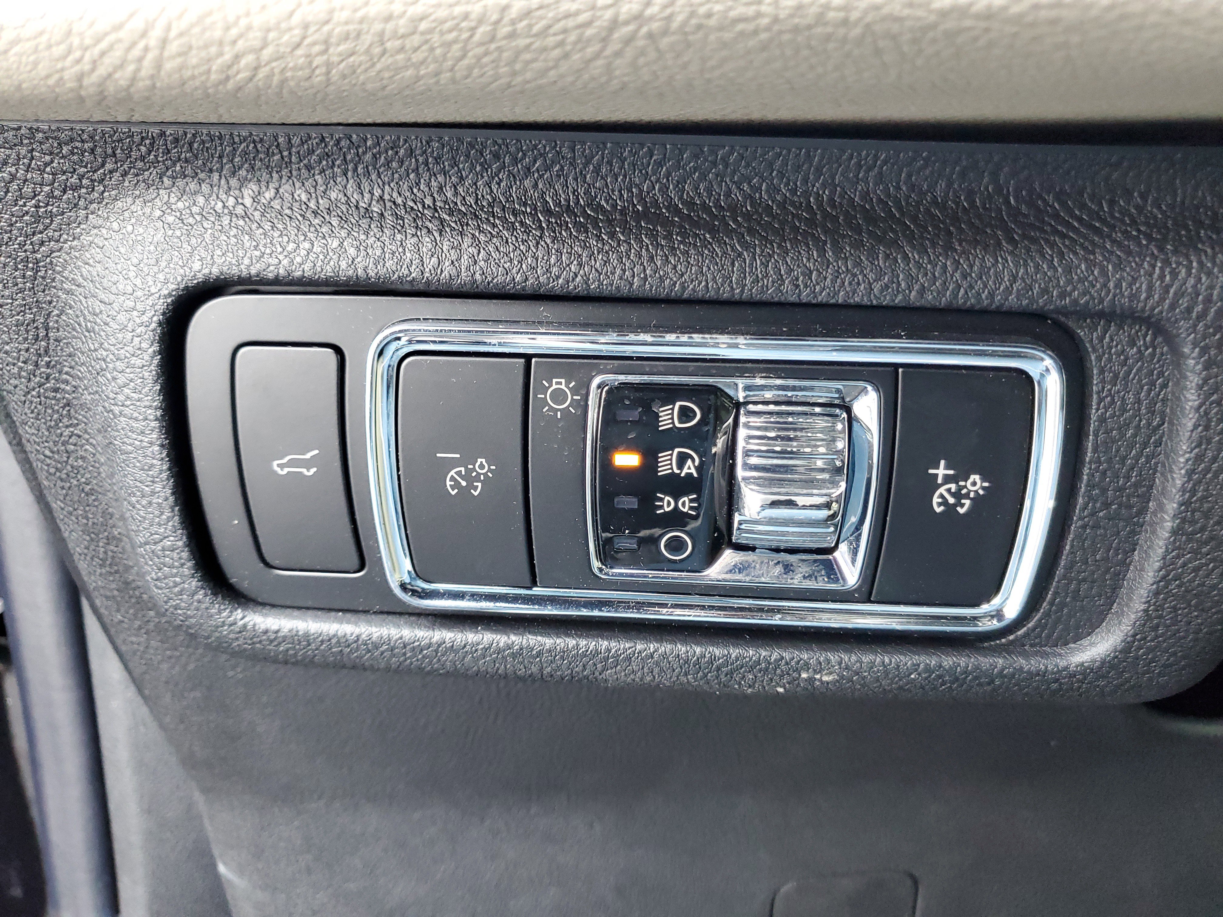 New 2025 Lincoln Corsair Reserve image 14