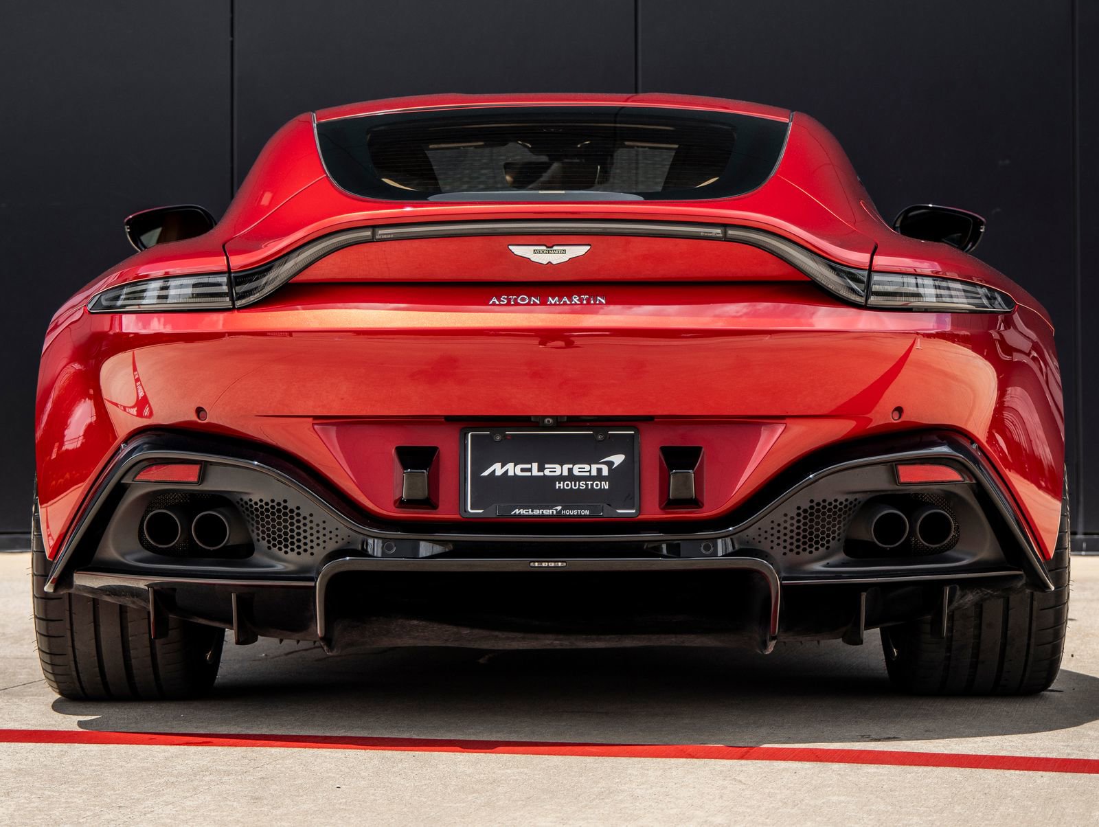 Used 2020 Aston Martin V8 Vantage Coupe RWD image 7