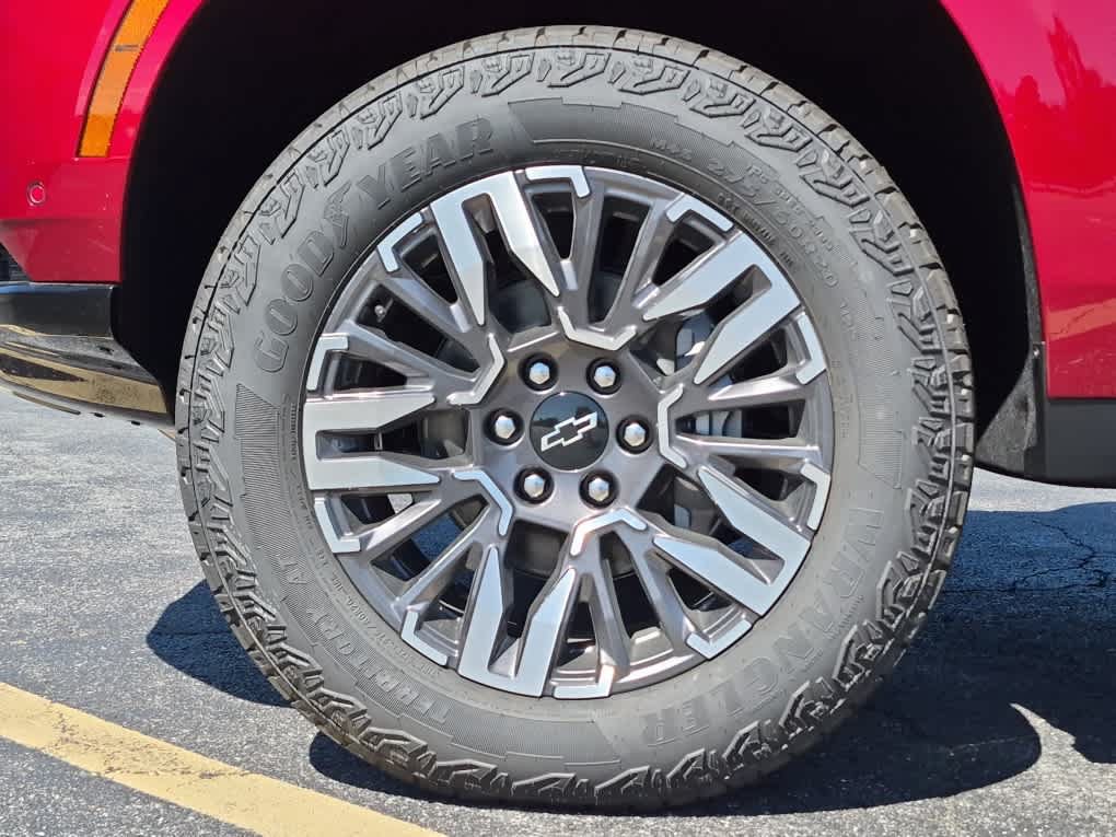 New 2026 Chevrolet Tahoe Z71 w/ Z71 Off-Road Package AWD/4WD image 6